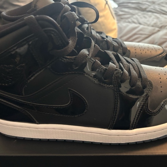 Jordan 1’s Space Jam. - Picture 4 of 6